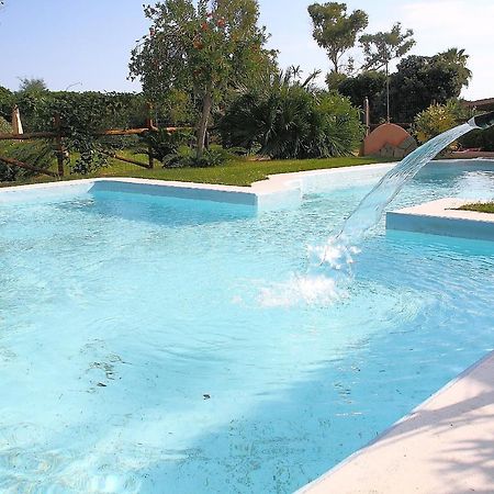 Villaggio Piscina Rei Monte Nai Exteriér fotografie