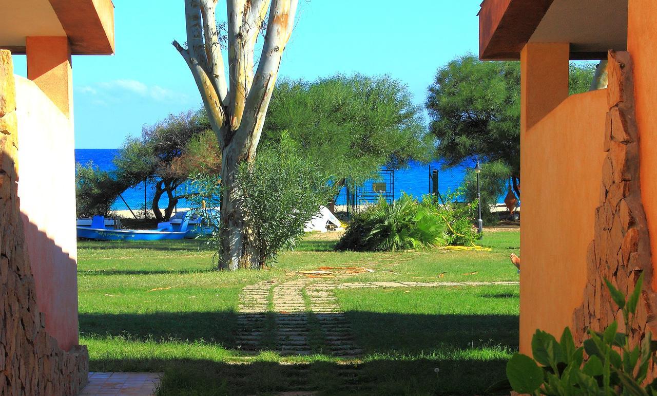 Villaggio Piscina Rei Monte Nai Exteriér fotografie